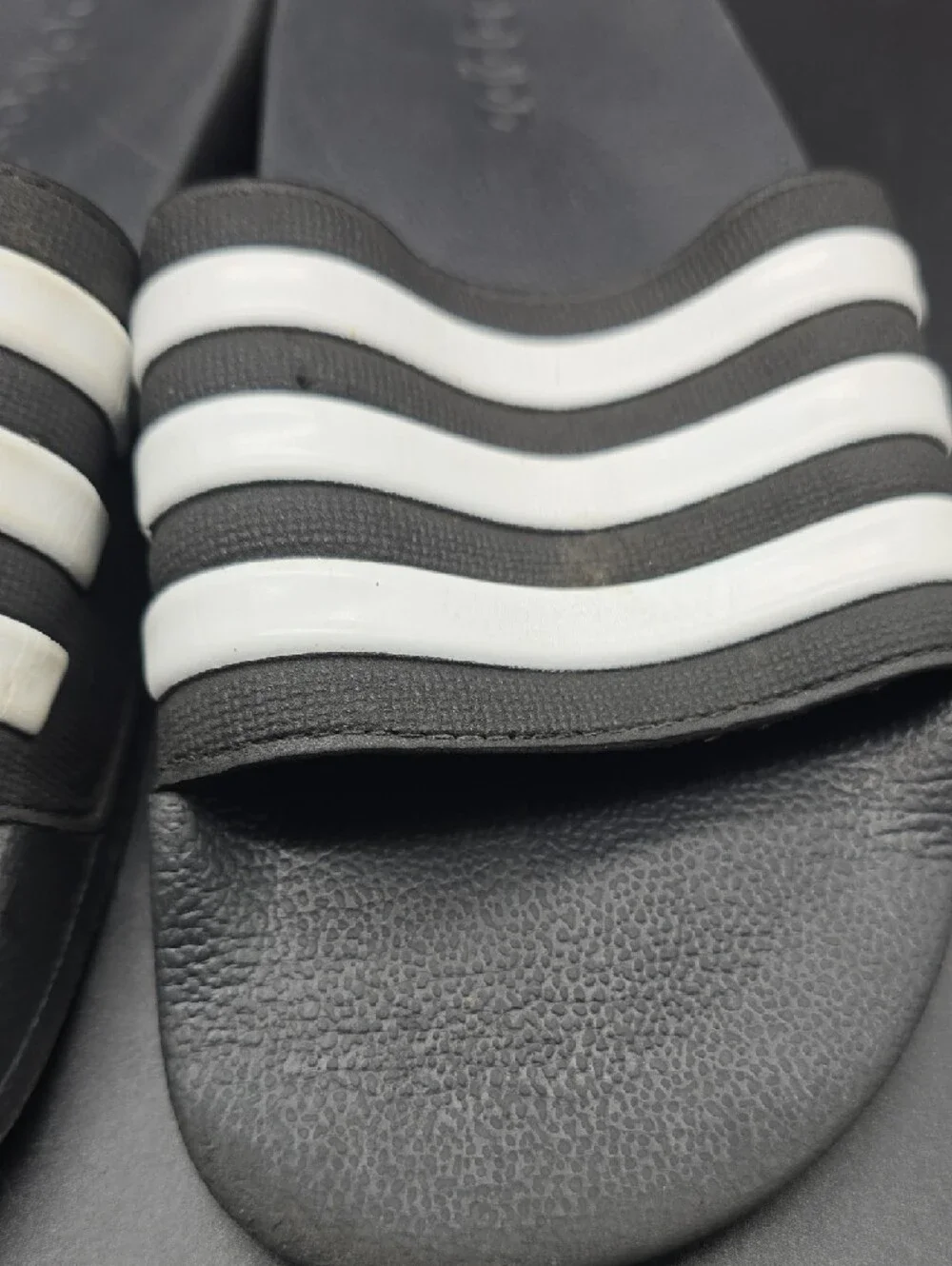 Adidas | Boys | Black & White | Striped | Slide Sandals | Sz 5